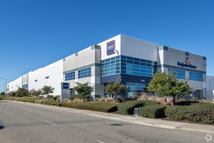 Primary Photo Of 8350 Pardee Dr, Oakland Distribution For Lease