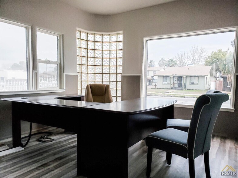 More Photos Of 430 18th St, Bakersfield Loft Creative Space For Sale