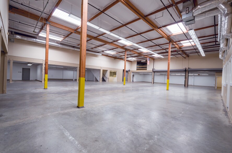 More Photos Of 901 Shasta St, Redwood City Warehouse For Lease