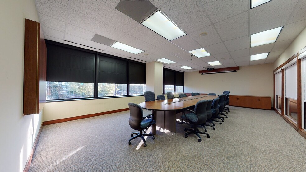 Photo of 2nd Floor Ste 2401-200