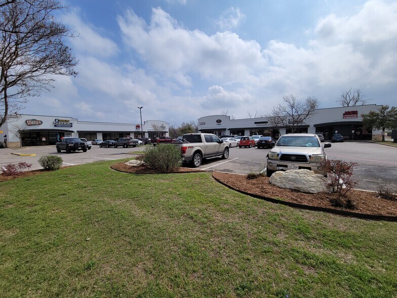 More Photos Of 1615 Grand Avenue Pky, Pflugerville Unknown For Lease