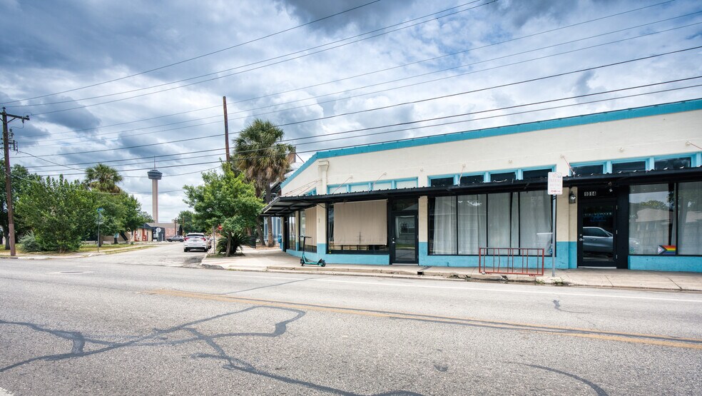 More Photos Of 1012-1032 S Presa St, San Antonio Unknown For Lease