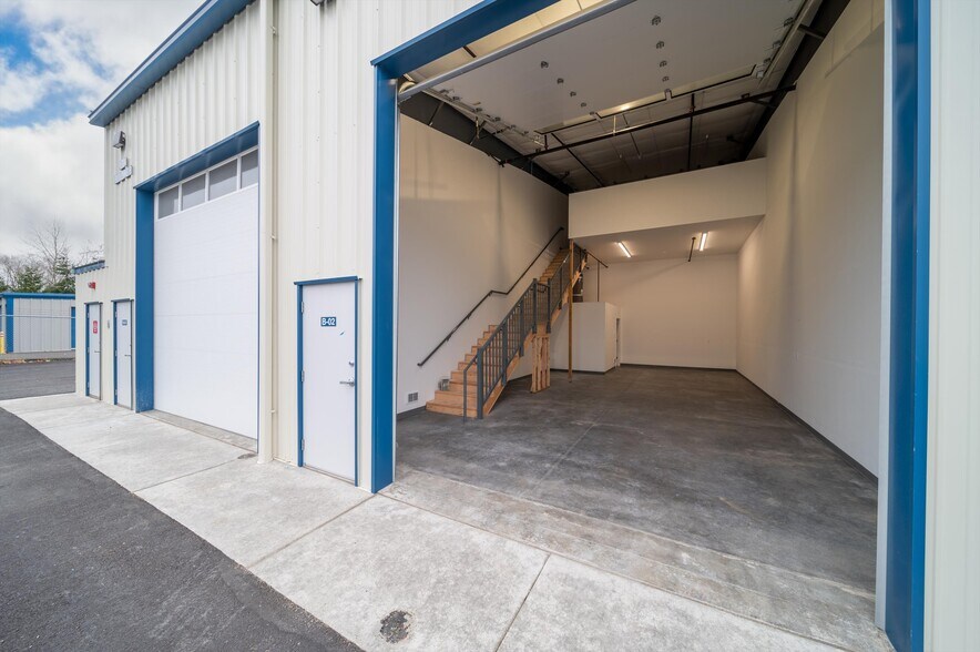 More Photos Of 1704 Carolina St, Bellingham Industrial For Sale