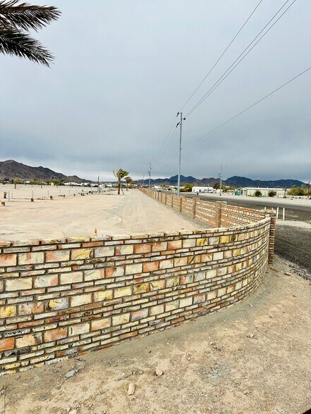 More Photos Of 55 E Kuehn St, Quartzsite Trailer Camper Park For Sale