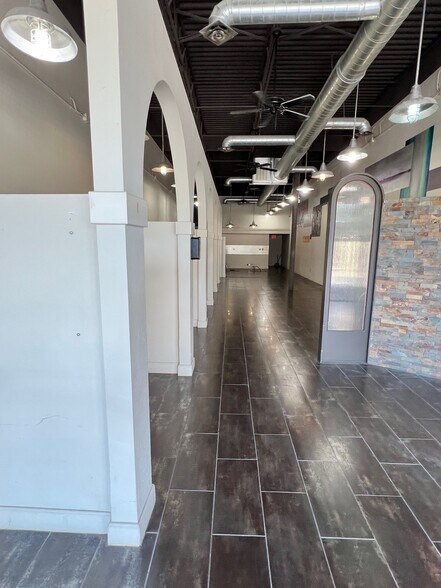 More Photos Of 13914 Highway 3, Webster Unknown For Lease