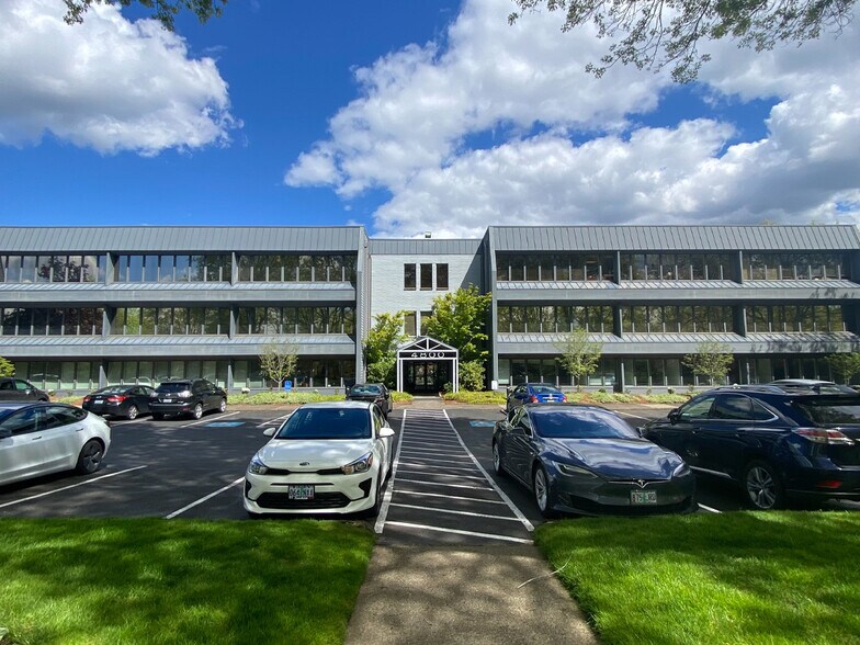 More Photos Of 4800 SW Griffith Dr, Beaverton Office For Lease