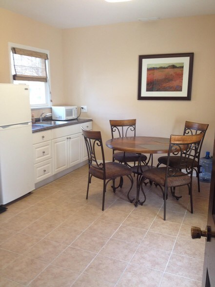 More Photos Of 142 Livingston Ave, New Brunswick Medical For Lease