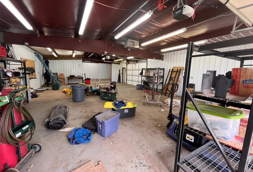 More Photos Of 2428 N US Highway 169, Coffeyville Industrial For Sale
