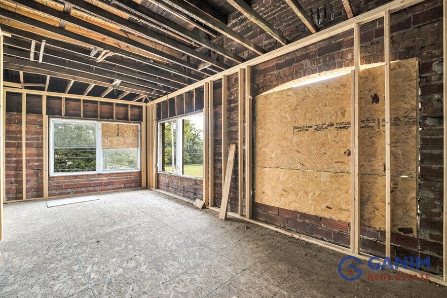 More Photos Of 13515 Saint Clair Ave, Cleveland Apartments For Sale