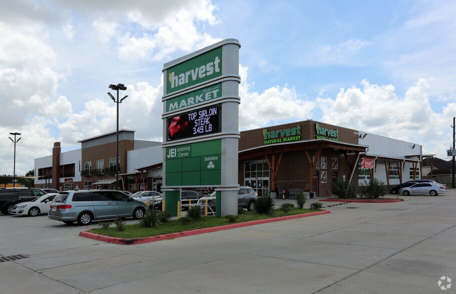 More Photos Of 25600 Westheimer Pky, Katy Unknown For Lease