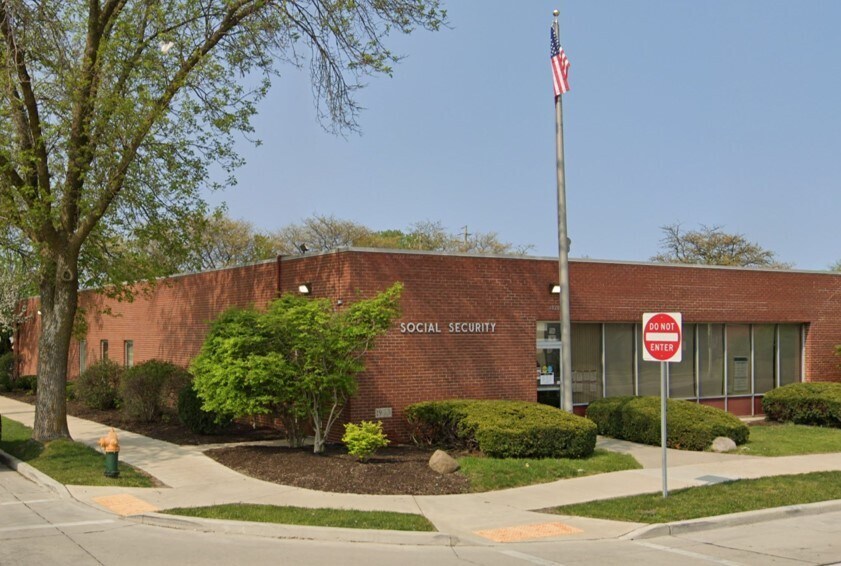 Primary Photo Of 4020 Durand Ave, Racine Office For Sale