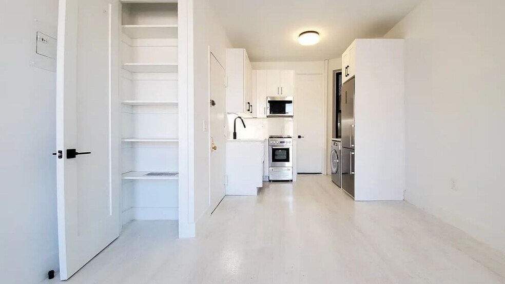 More Photos Of 750 Washington Ave, Brooklyn Apartments For Sale