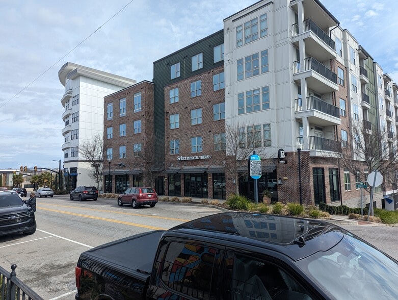 More Photos Of 122-126 State St, West Columbia Storefront For Sale