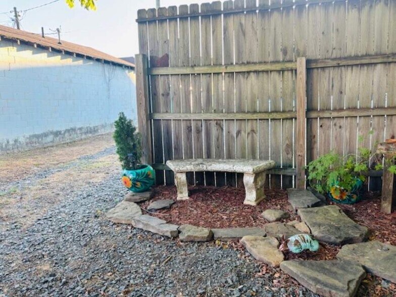 More Photos Of 240 Boykin Ct, Clinton Office For Sale