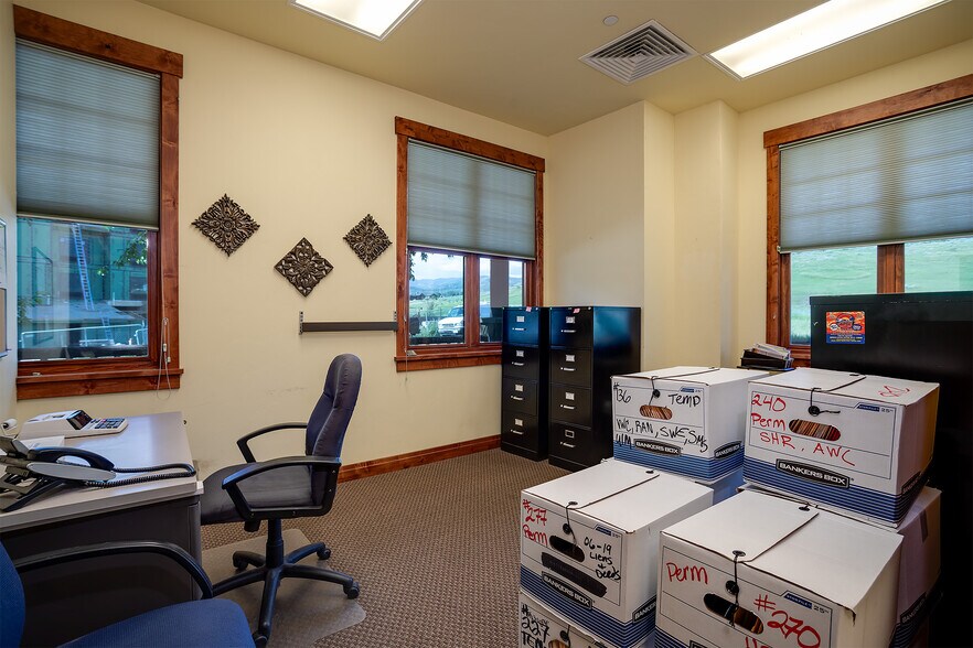 More Photos Of 675 Snapdragon Way, Steamboat Springs Office For Sale