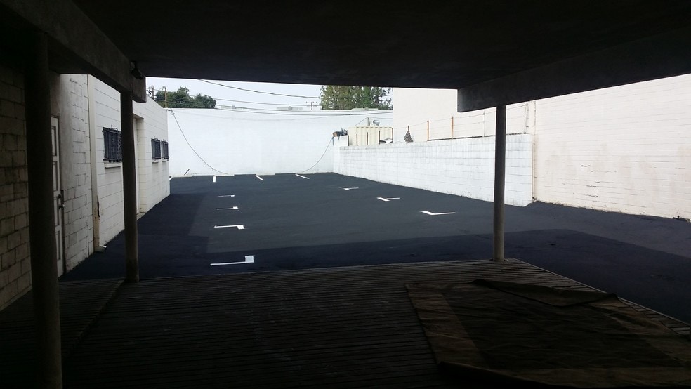 More Photos Of 323-325 N 1st Ave, Arcadia Freestanding For Lease