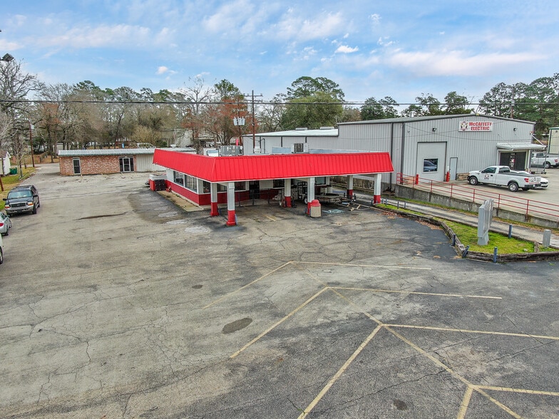 More Photos Of 1612 N Frazier St, Conroe Fast Food For Lease