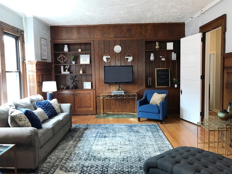 More Photos Of 1493 University Ave, Morgantown Sorority Fraternity House For Sale