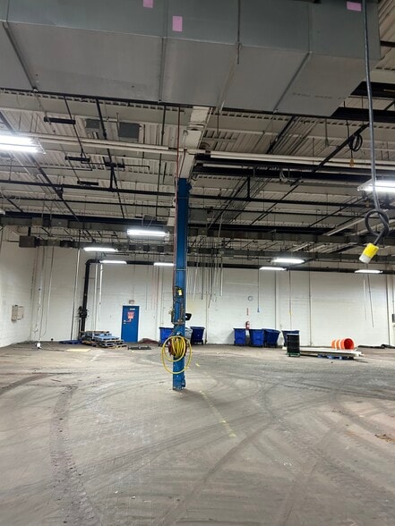 More Photos Of 12301 Farmington Rd, Livonia Food Processing For Sale