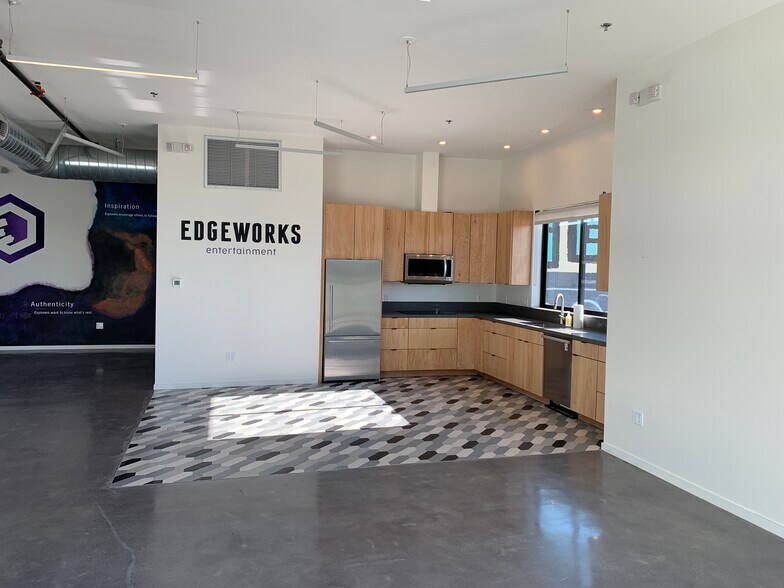 More Photos Of 2219 Aaron St, Los Angeles Loft Creative Space For Lease