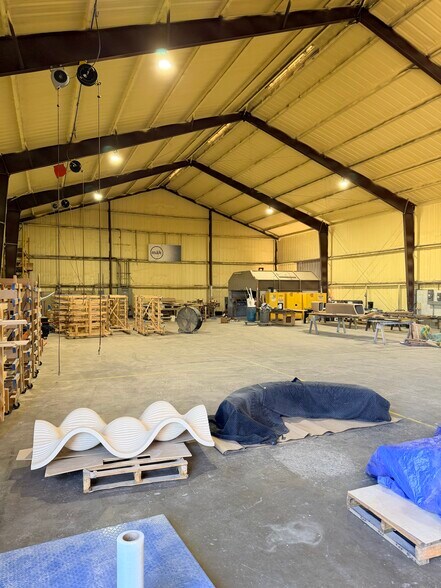 More Photos Of 305 Velasco, Houston Warehouse For Sale