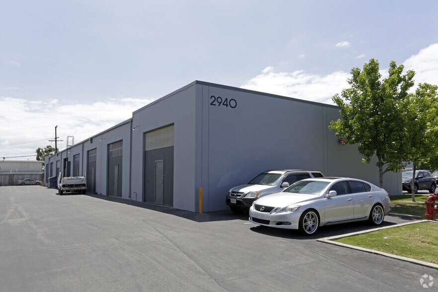 More Photos Of 2930-2941 Grace Ln, Costa Mesa Unknown For Lease