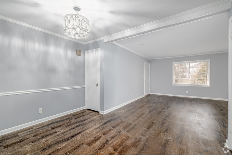 More Photos Of 3057 Pharr Court North Ct NW, Atlanta Apartments For Sale