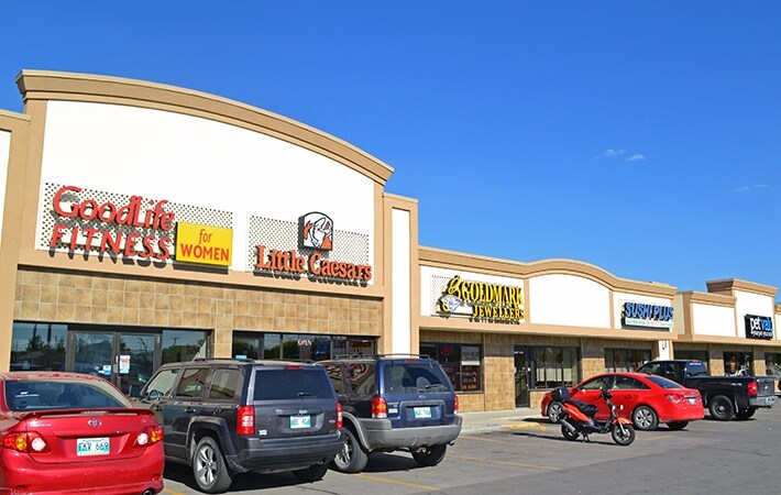 More Photos Of 2136 Mcphillips St, Winnipeg Storefront For Lease