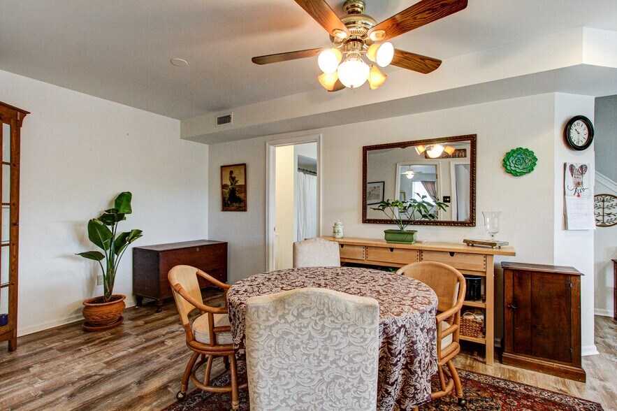 More Photos Of 3328 Huntingdon Pike, Huntingdon Valley Service For Sale