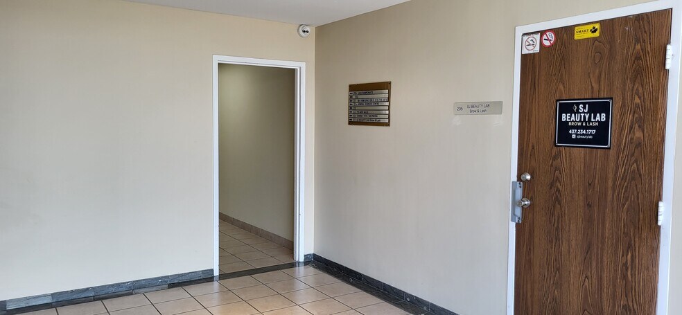 More Photos Of 991-1025 Finch Ave W, Toronto Office For Lease