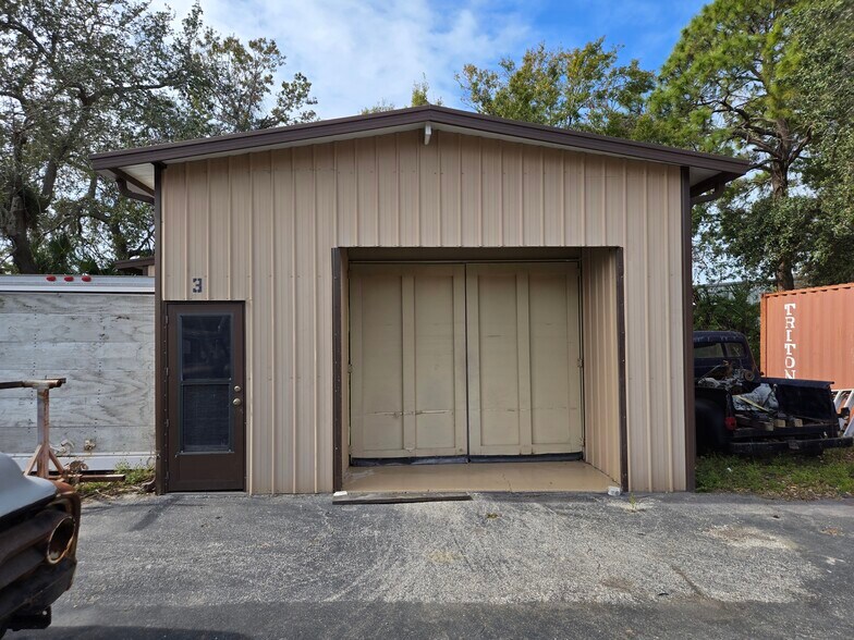 More Photos Of 8535 Rees St, Port Richey Service Station For Sale