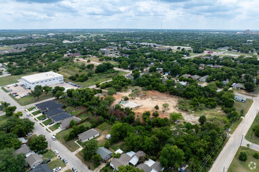 More Photos Of 1800 Logan St, Fort Worth Land For Sale