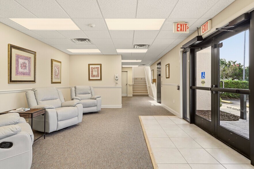 More Photos Of 9 San Bartola Dr, Saint Augustine Medical For Sale