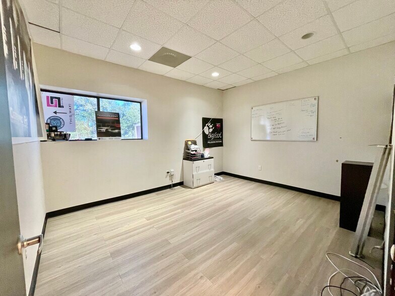 More Photos Of 21149 Blair Rd, Conroe Unknown For Lease