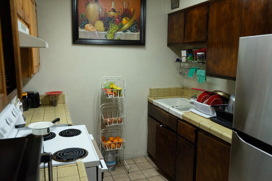 More Photos Of 1491-1499 Bellevue Rd, Atwater Apartments For Sale