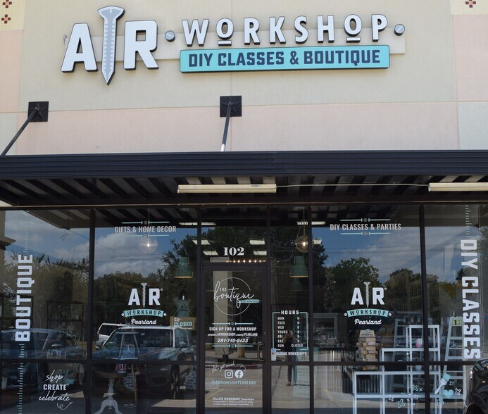 More Photos Of 1130 Broadway St, Pearland Unknown For Lease