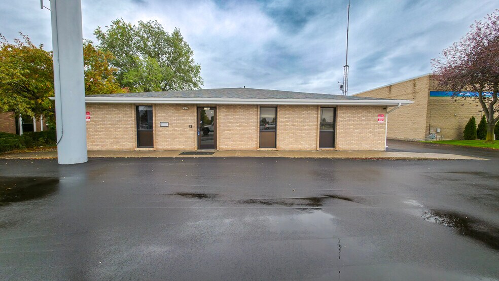 Primary Photo Of 1190 Lincoln Rd, Idaho Falls Office For Sale
