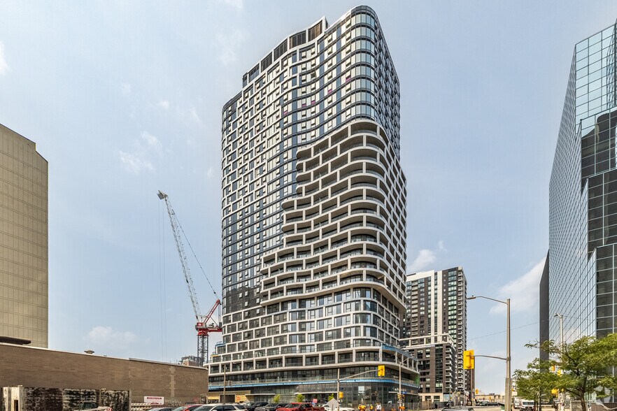 More Photos Of 400 Albert St, Ottawa Apartments For Lease