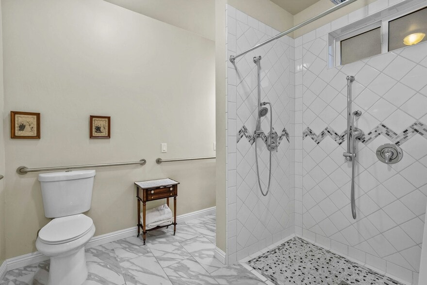 More Photos Of 266 Dolphin Dr, Whitethorn Hotel For Sale