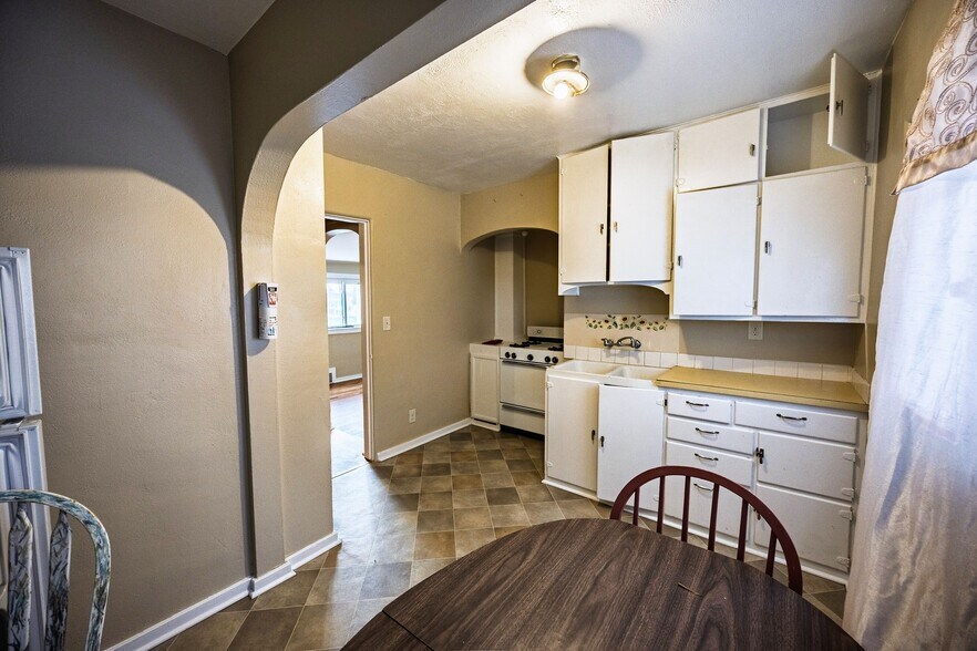 More Photos Of 404 10th St, Wheatland Apartments For Sale