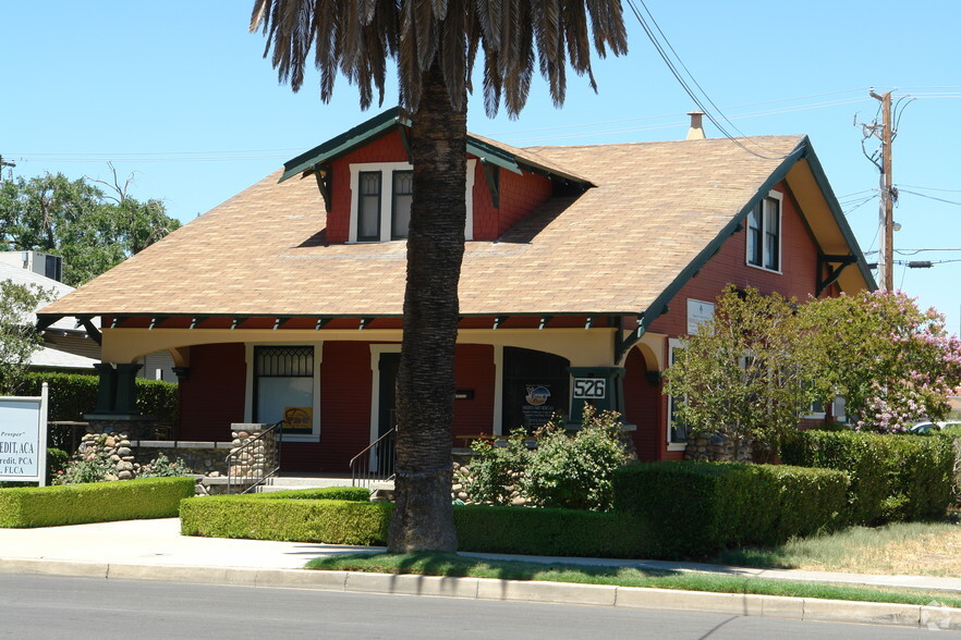 Primary Photo Of 526 K St, Los Banos Office For Lease