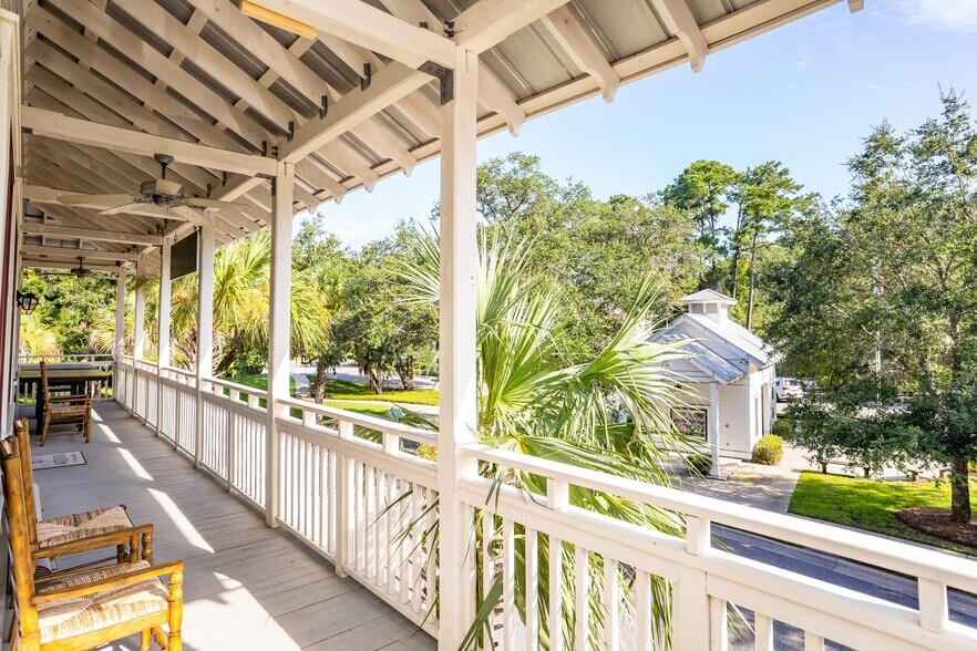 More Photos Of 12 Celadon Dr, Beaufort Storefront Retail Office For Sale