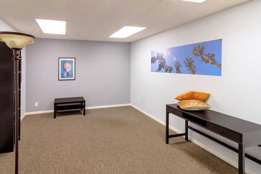 More Photos Of 11949 Jefferson Blvd, Culver City Office For Lease
