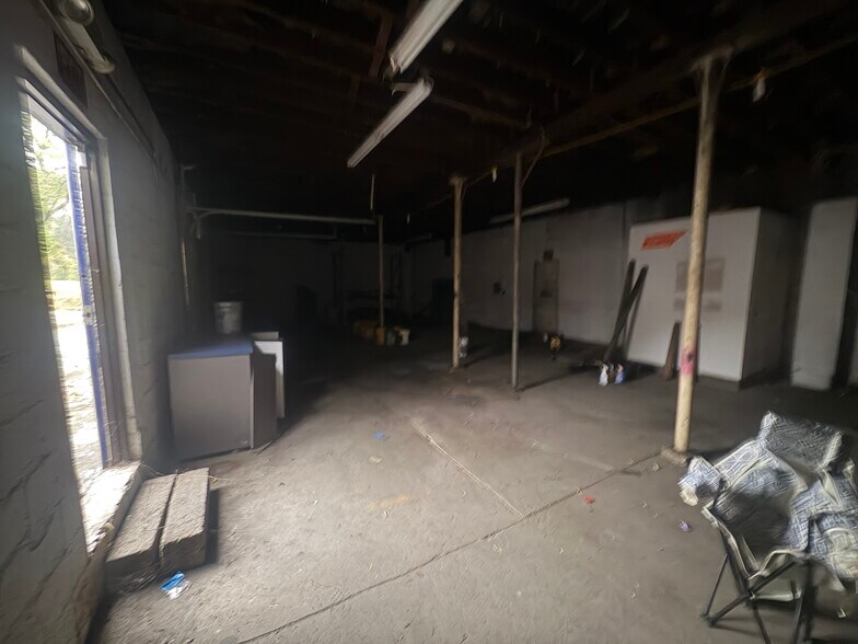 More Photos Of 2716 Sutherland Ave, Knoxville Showroom For Lease