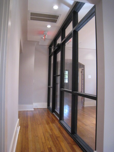 More Photos Of 58 Folly Road Blvd, Charleston Office Residential For Lease