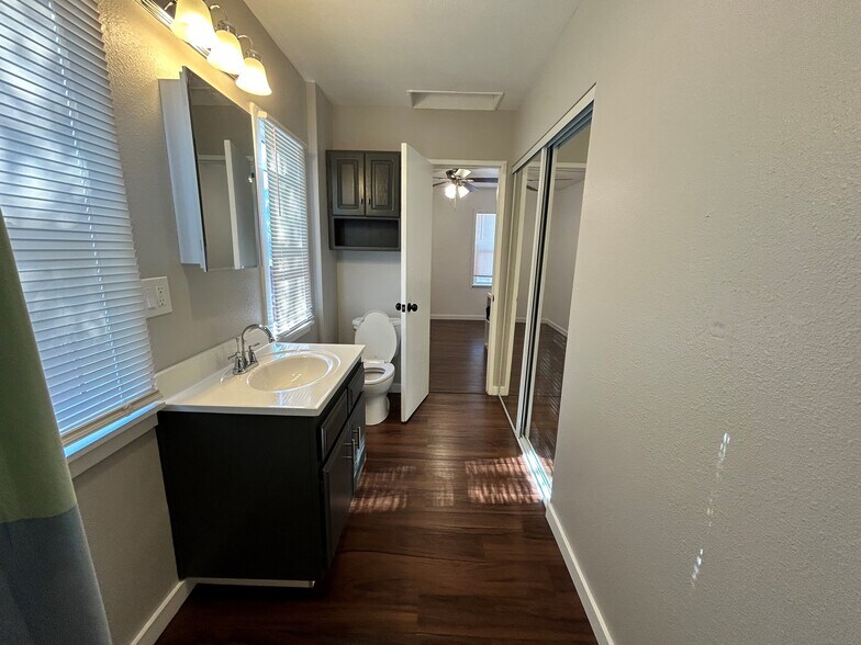 More Photos Of 1005 Lincoln Ave, San Diego Multifamily For Sale