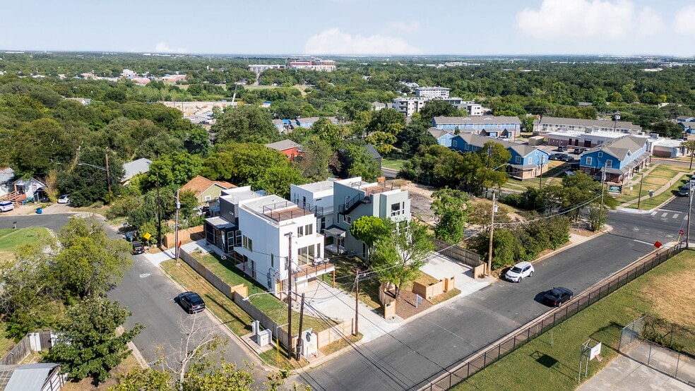 More Photos Of 1167-1169 Bedford St, Austin Apartments For Sale