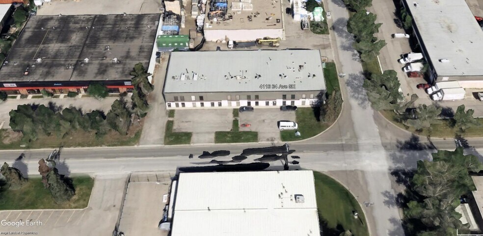 More Photos Of 4116 64 Av SE, Calgary Industrial For Sale
