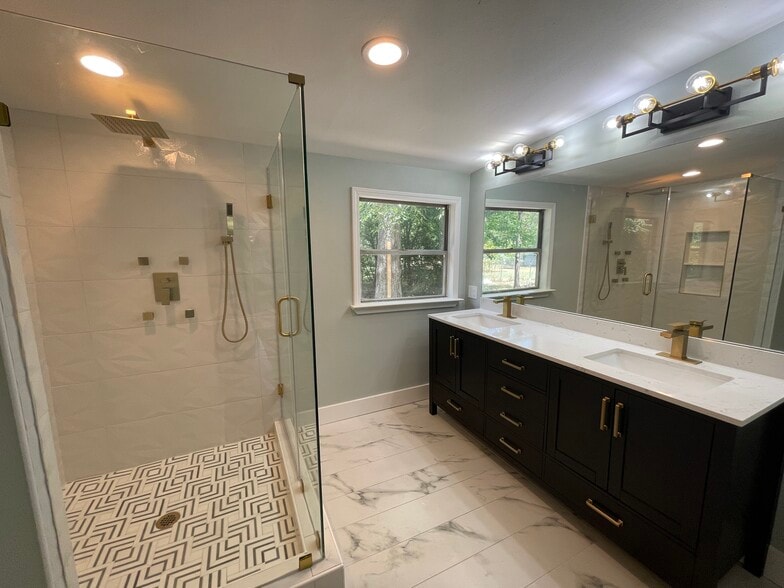 More Photos Of 18002 Kuykendahl Rd, Spring Showroom For Lease