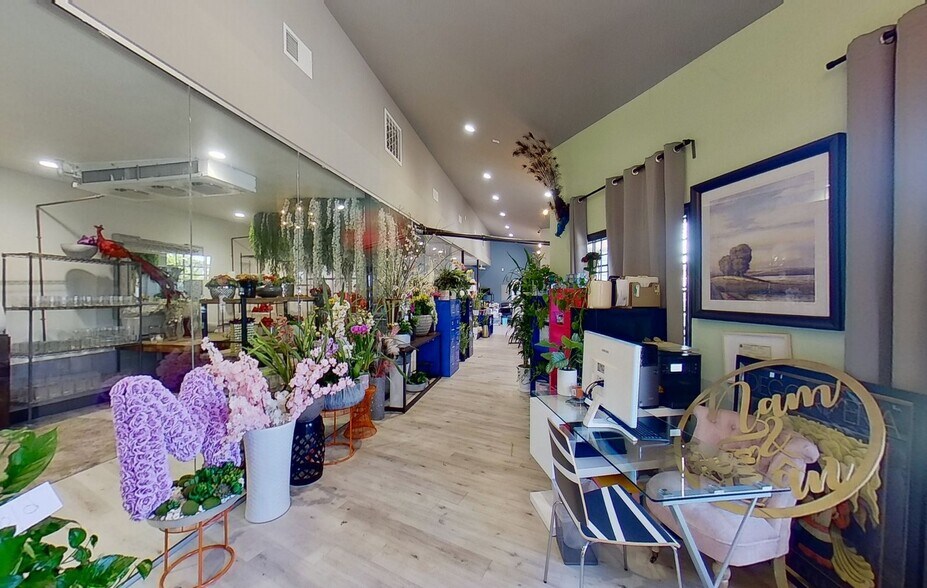 More Photos Of 10616-10622 Katella Ave, Anaheim Loft Creative Space For Sale